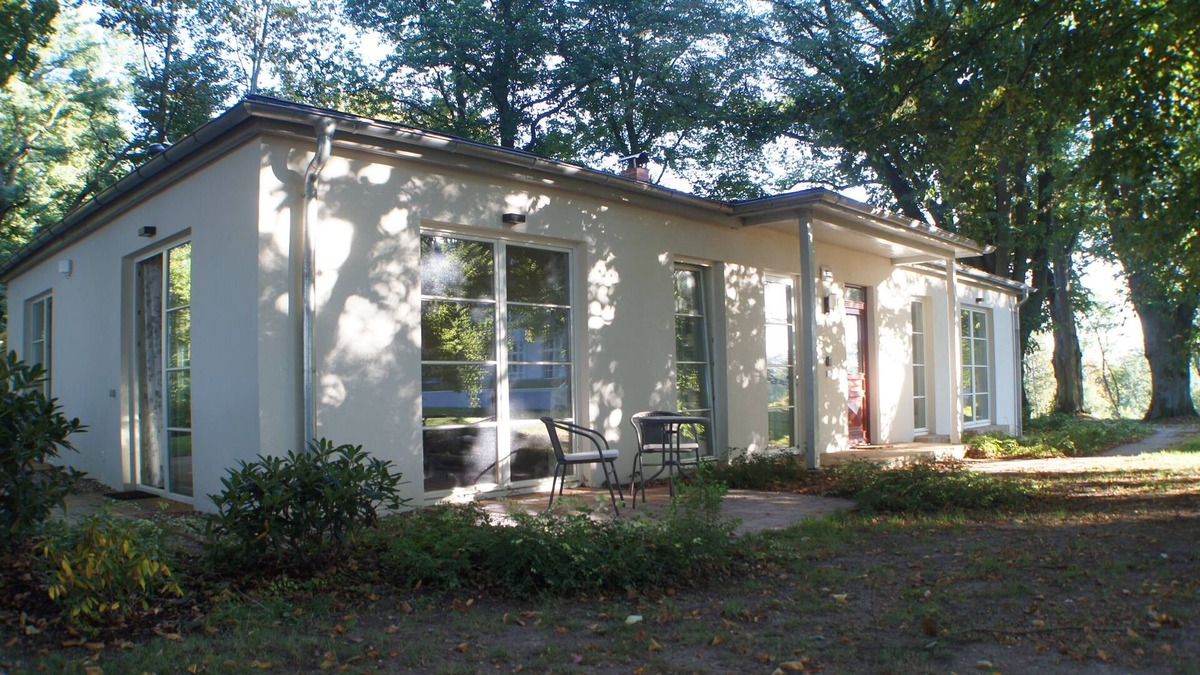 Hohen Niendorf House | Holiday in the castle park Hohen Niendorf with terrace & view to the Baltic Sea