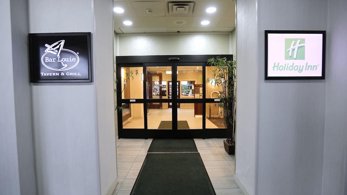 O'Hare Hotel | Holiday Inn Chicago O'Hare Area by IHG