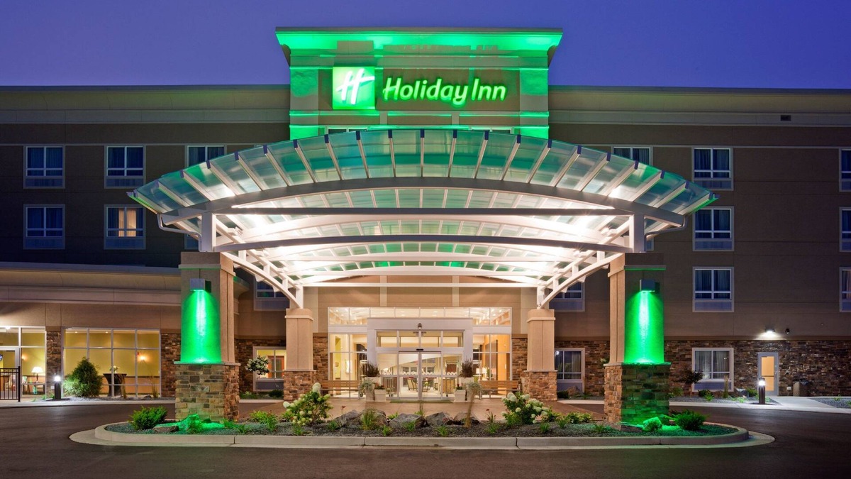 Eau Claire Hotel | Holiday Inn Eau Claire South I-94 by IHG