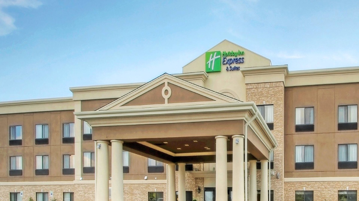Las Vegas Hotel | Holiday Inn Express Hotel & Suites Las Vegas by IHG