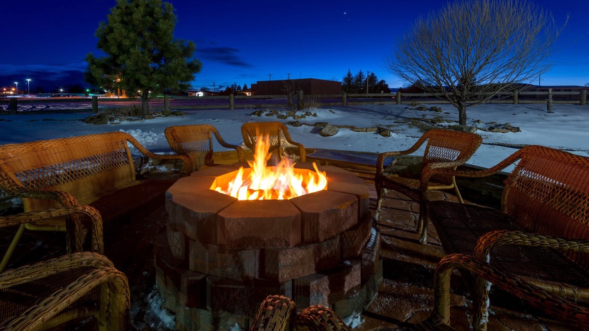 Raton Hotel | Holiday Inn Express Hotel & Suites Raton by IHG