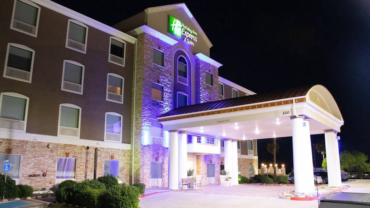 Portland Hotel | Holiday Inn Express Hotel & Suites Corpus Christi-Portland by IHG