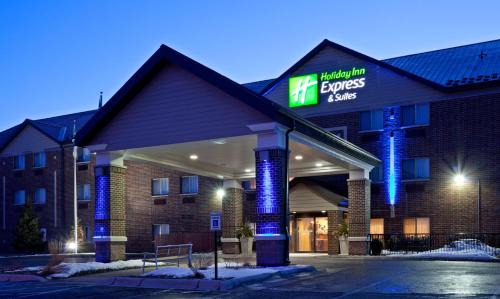 Woodbury Hotel | Holiday Inn Express Hotel & Suites St. Paul - Woodbury by IHG