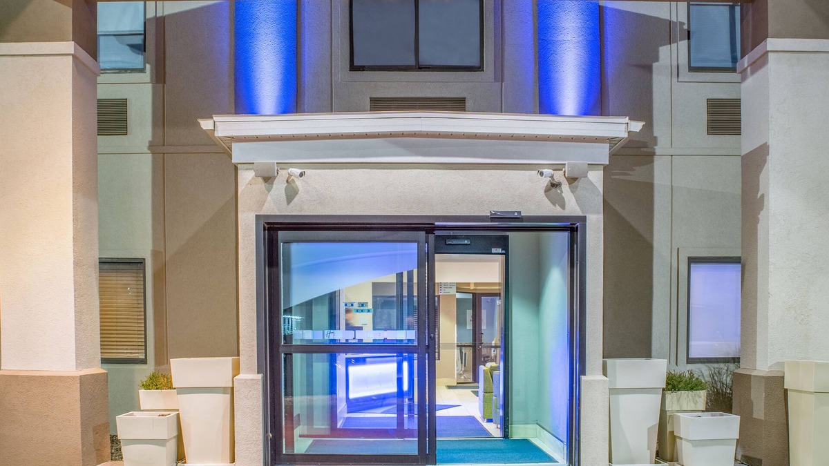Howe Hotel | Holiday Inn Express Howe by IHG