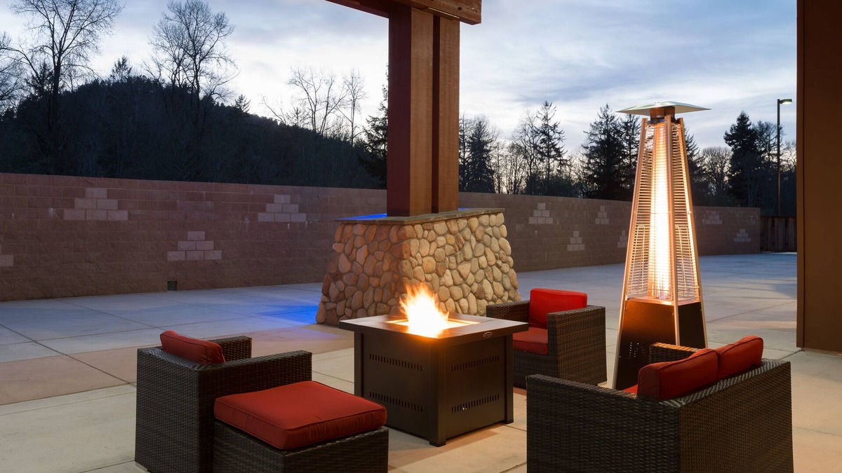 Klamath Hotel | Holiday Inn Express Klamath - Redwood Ntl Pk Area by IHG
