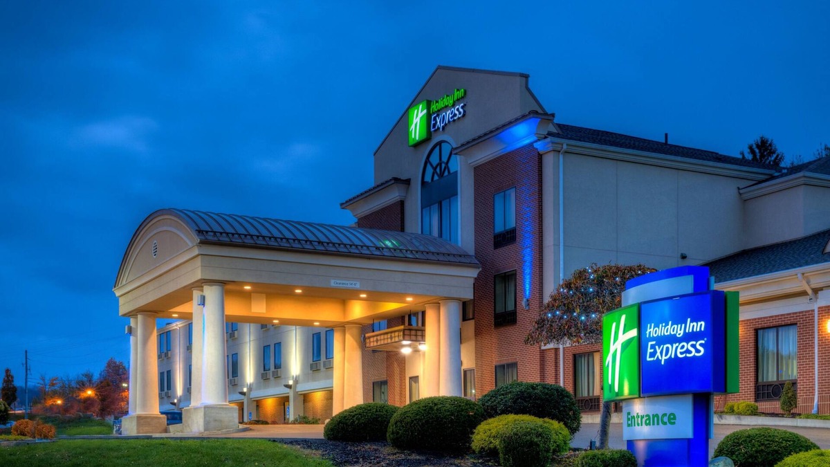 Fredericksburg Hotel | Holiday Inn Express Meadville (I-79 Exit 147a) by IHG