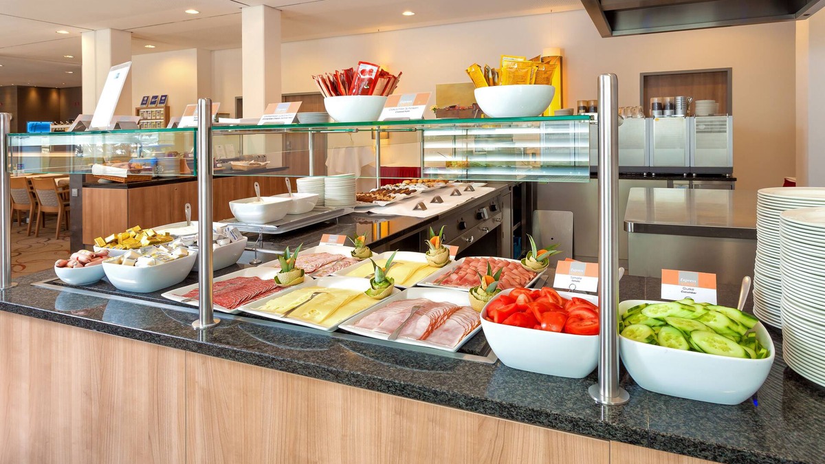 Sudstadt Hotel | Holiday Inn Express Nuernberg-Schwabach by IHG