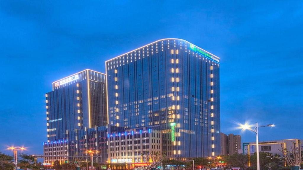Panjin Hotel | Holiday Inn Express Panjin Downtown by IHG