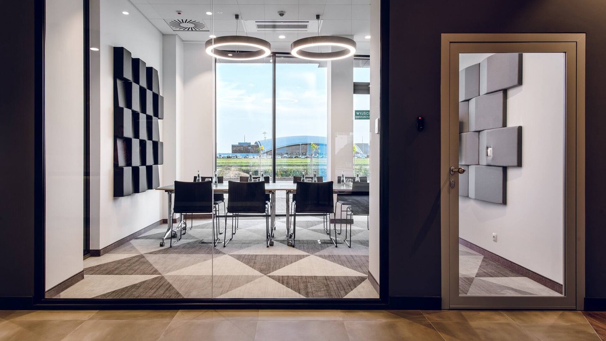 Tajecina Hotel | Holiday Inn Express Rzeszow Airport by IHG