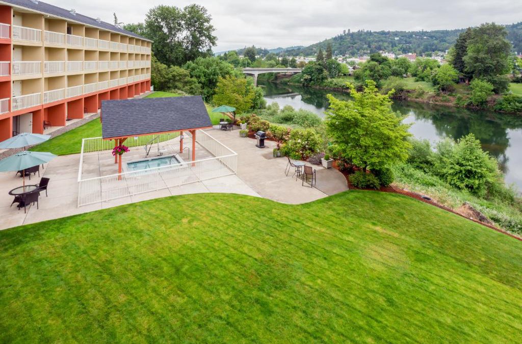 Roseburg Hotel | Holiday Inn Express Roseburg by IHG