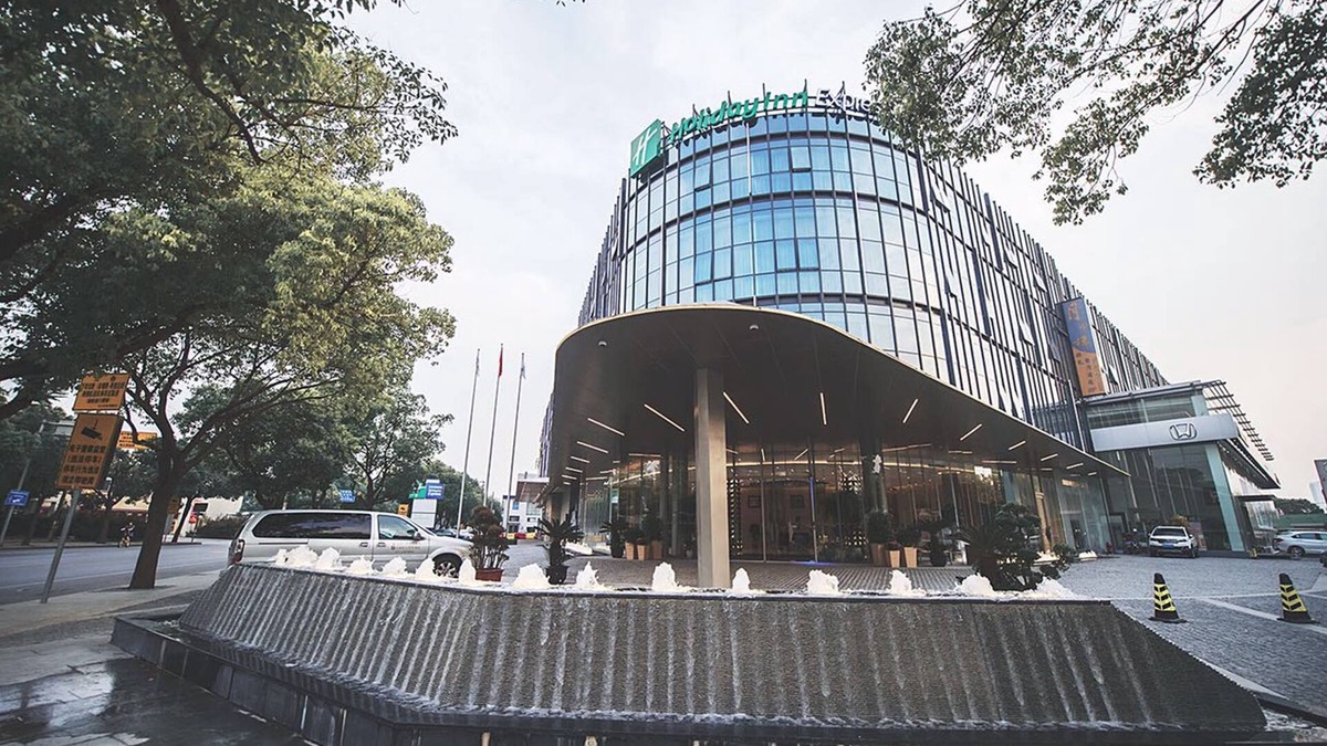 Songjiang Hotel | Holiday Inn Express Shanghai Songjiang Fangta by IHG