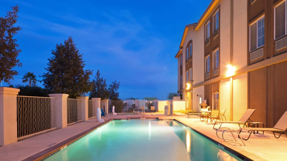 Casa Grande Hotel | Holiday Inn Express & Suites Casa Grande by IHG