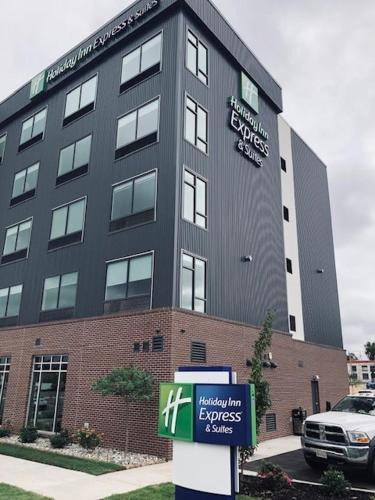 Downtown Little Rock Hotel | Holiday Inn Express & Suites - Little Rock Downtown by IHG