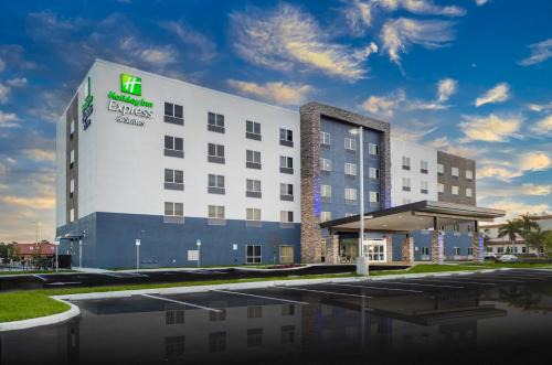 Biggar Hotel | Holiday Inn Express & Suites - Fort Myers Airport by IHG