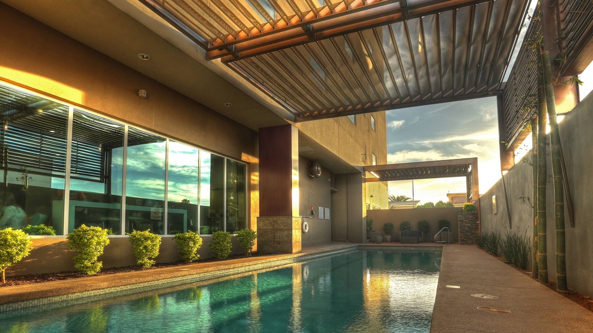 Mexicali Hotel | Holiday Inn Express & Suites Mexicali by IHG