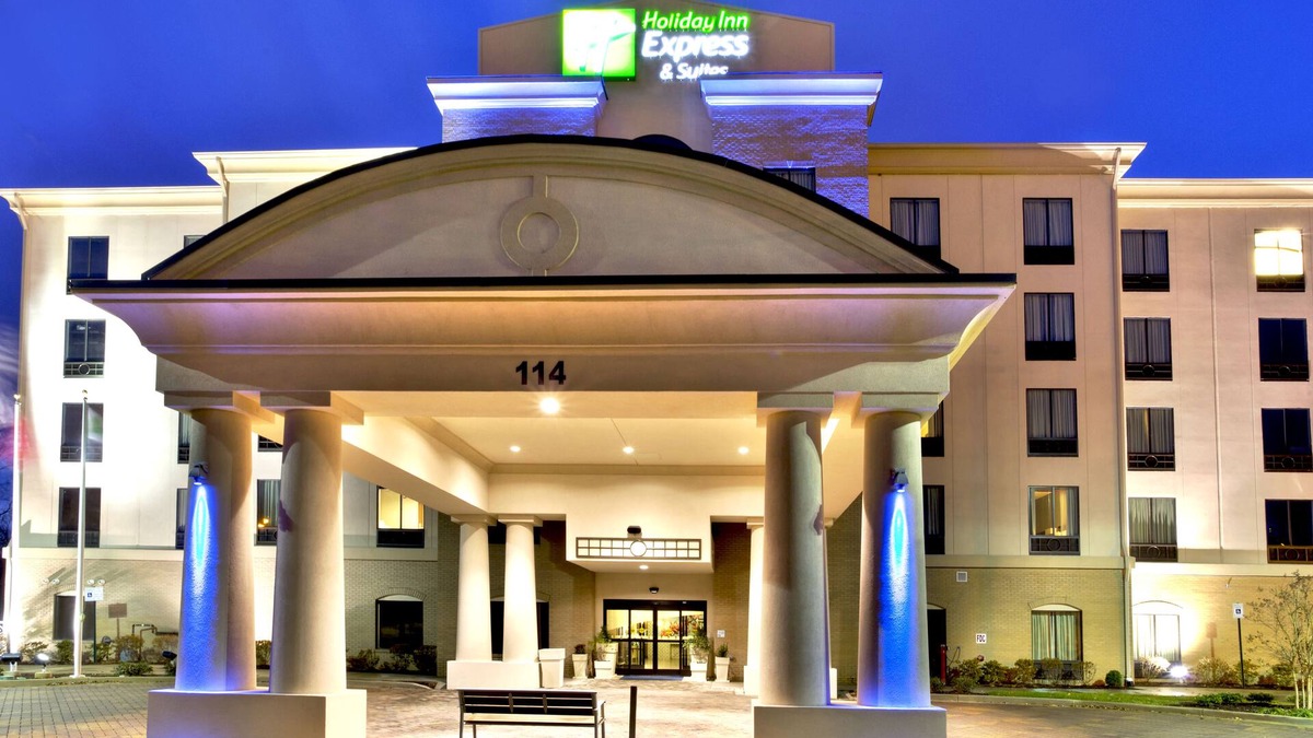 Oak Ridge Hotel | Holiday Inn Express & Suites Oak Ridge by IHG
