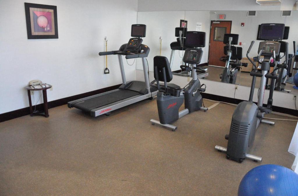 Jackson Hotel | Holiday Inn Express & Suites Jackson by IHG
