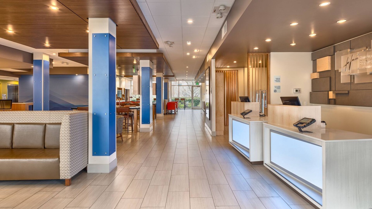 Keizer Hotel | Holiday Inn Express & Suites Salem North - Keizer by IHG
