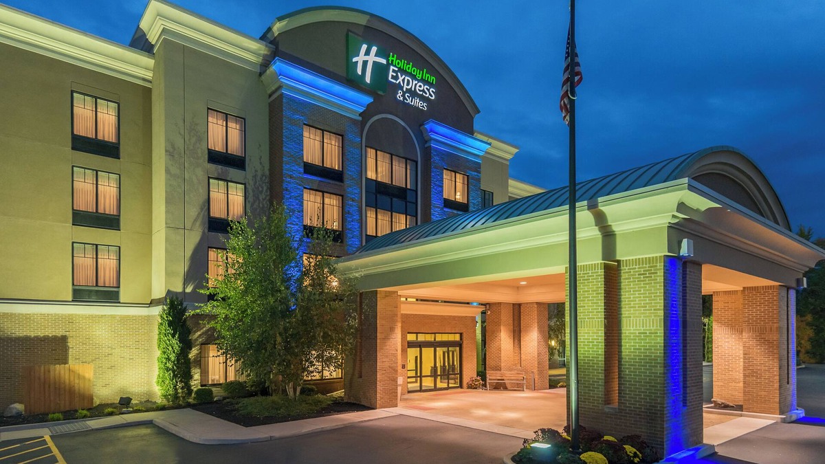 Webster Hotel | Holiday Inn Express & Suites Rochester Webster by IHG