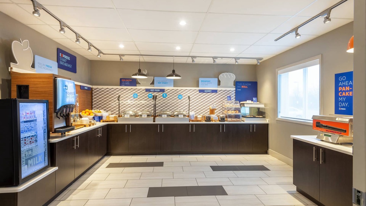 Vermilion Hotel | Holiday Inn Express Vermilion by IHG