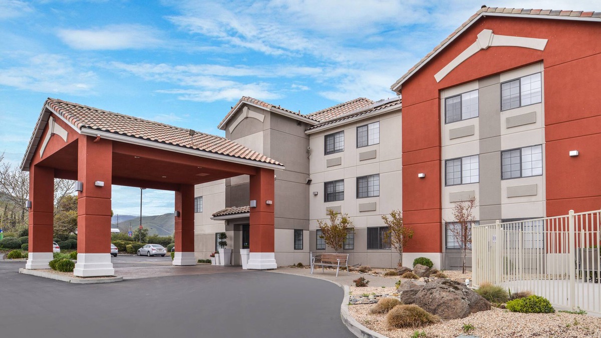 Westley Hotel | Holiday Inn Express Westley by IHG