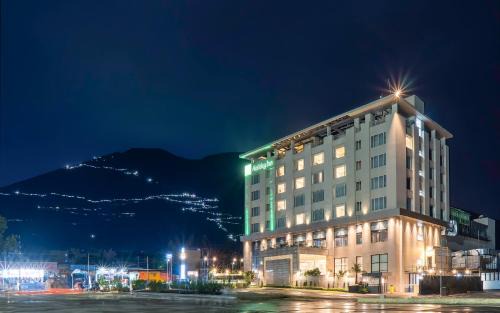 Katra Hotel | Holiday Inn Katra Vaishno Devi by IHG