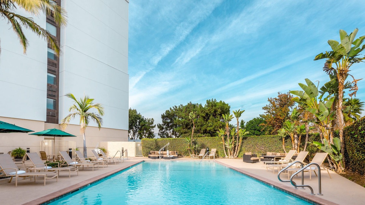 La Mirada Hotel | Holiday Inn La Mirada – Buena Park by IHG