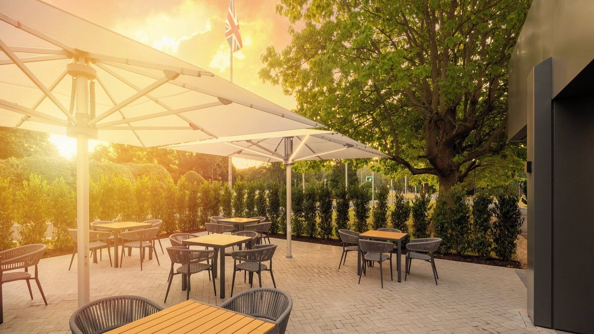 Hookwood Hotel | Holiday Inn London-Gatwick Airport by IHG