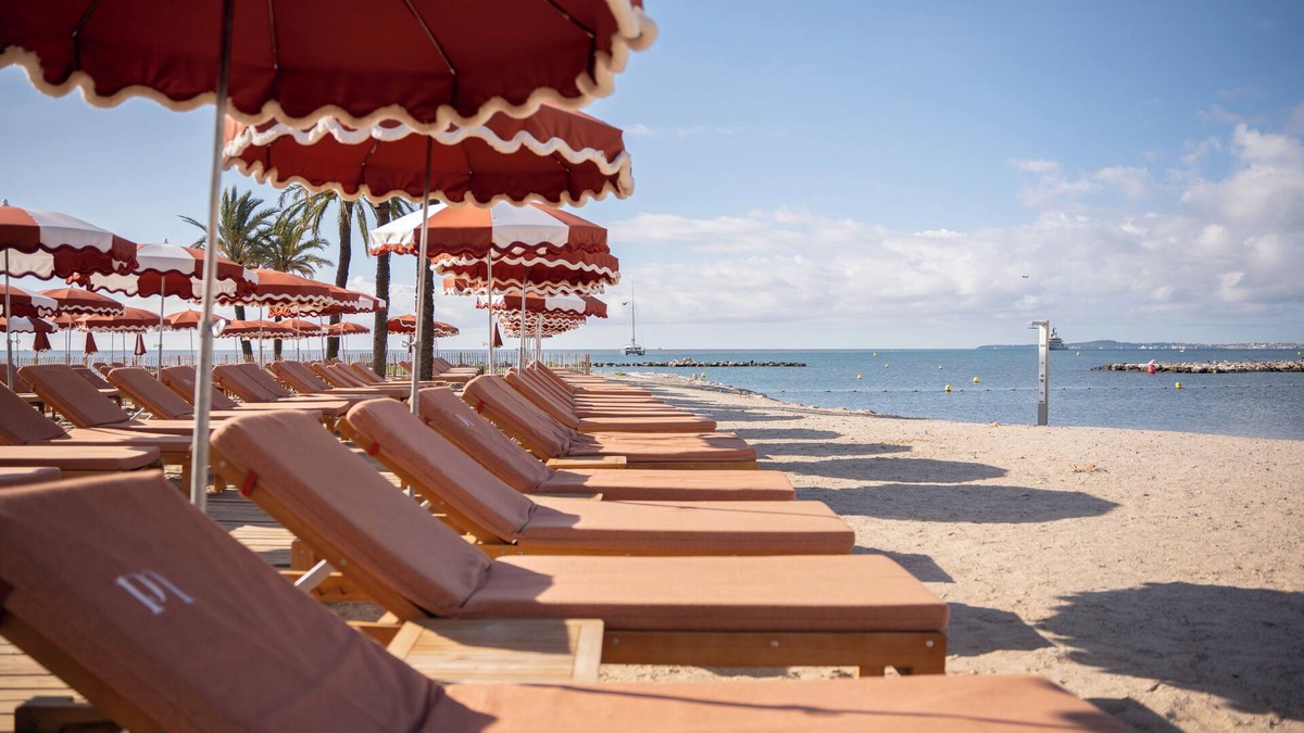 Saint-Laurent-du-Var Hotel | Holiday Inn Nice-Port St Laurent by IHG