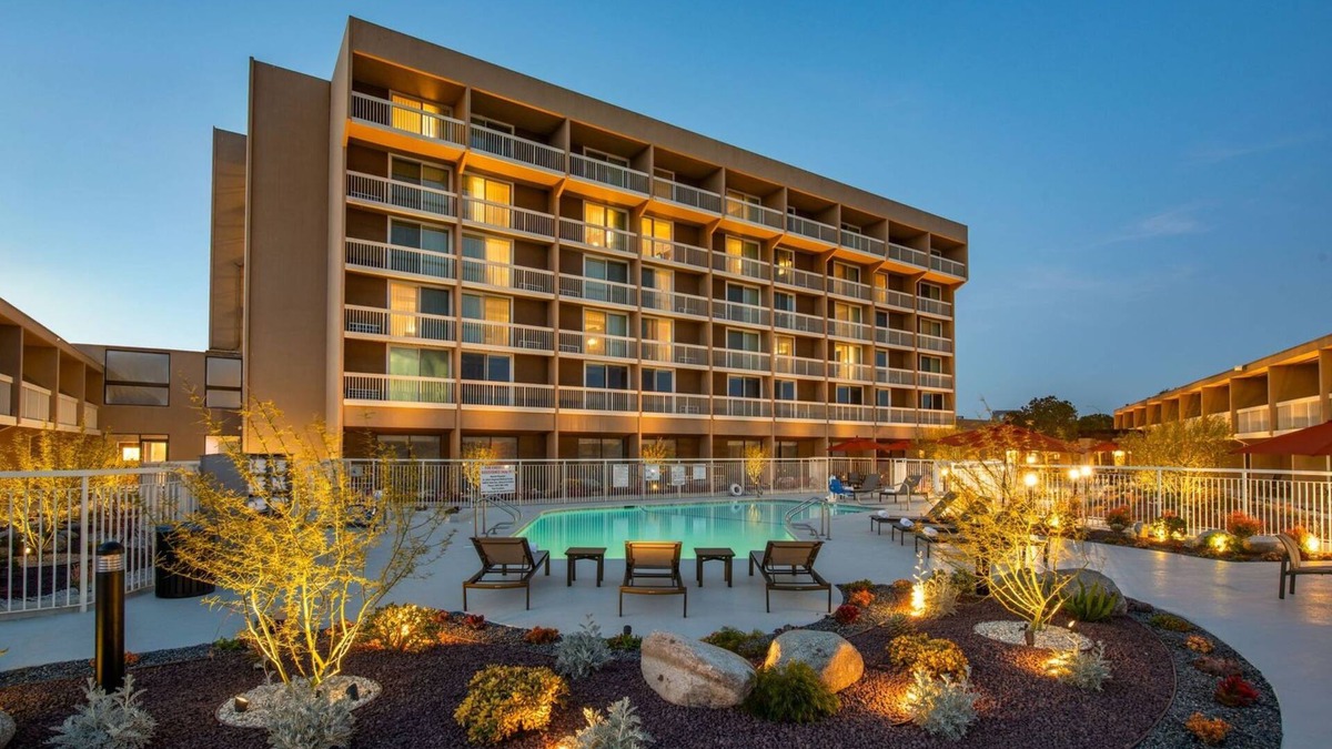 Rio Lindo Hotel | Holiday Inn Oxnard – Ventura by IHG