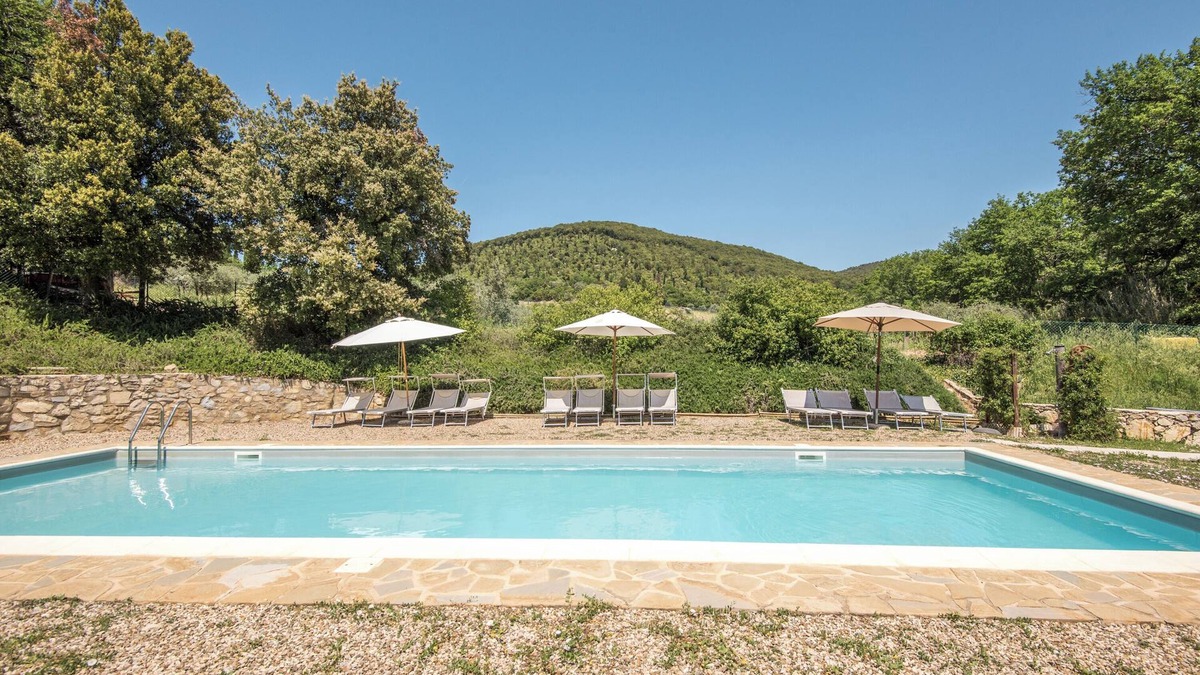 Villa A Sesta House | Holiday Home "Casa Minuccia" with Pool, Garden & Wi-Fi