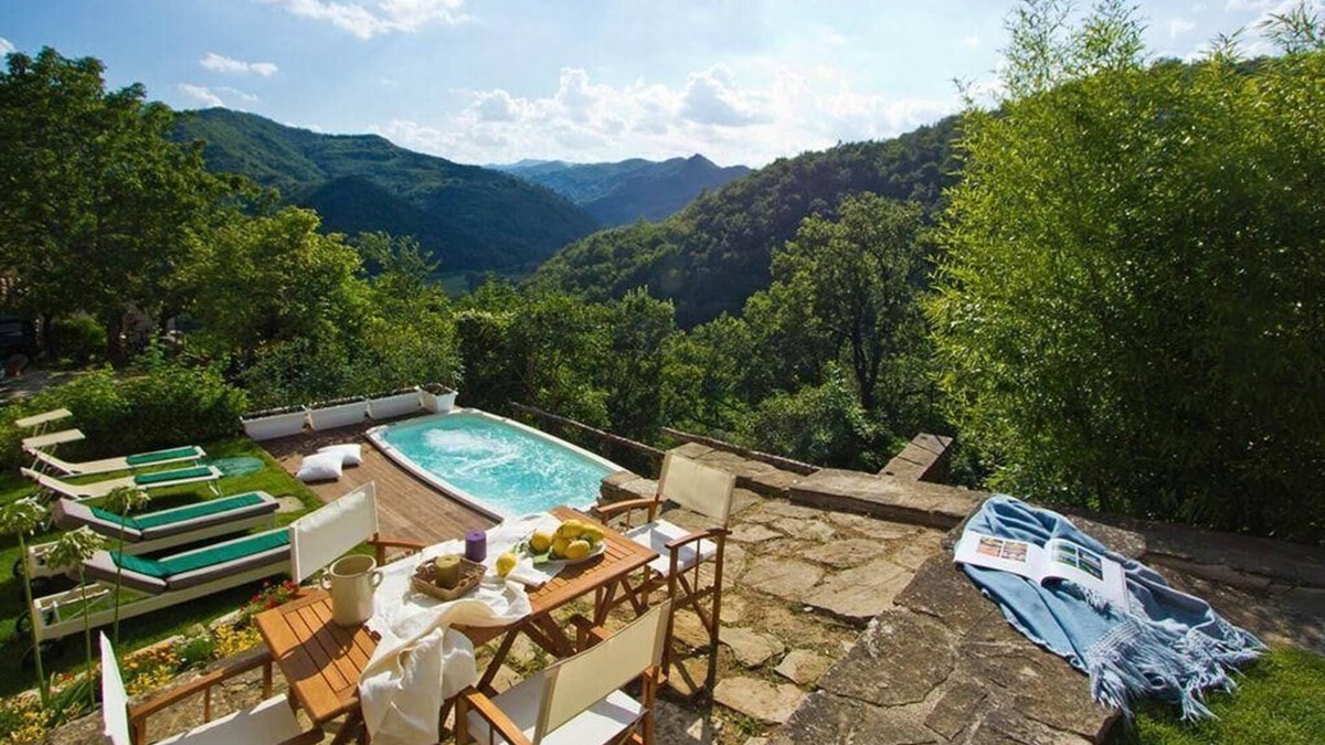 Mercatello sul Metauro House | Holiday house Mercatello sul Metauro for 1 - 6 persons with 4 bedrooms - Holiday home