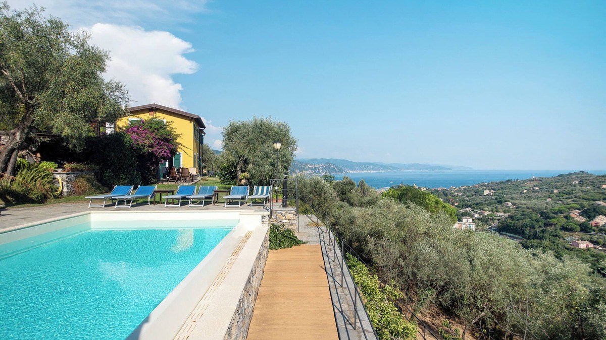 San Lorenzo della Costa House | Holiday Home 'Ginelà' with Sea View, Wi-Fi and Air Conditioning