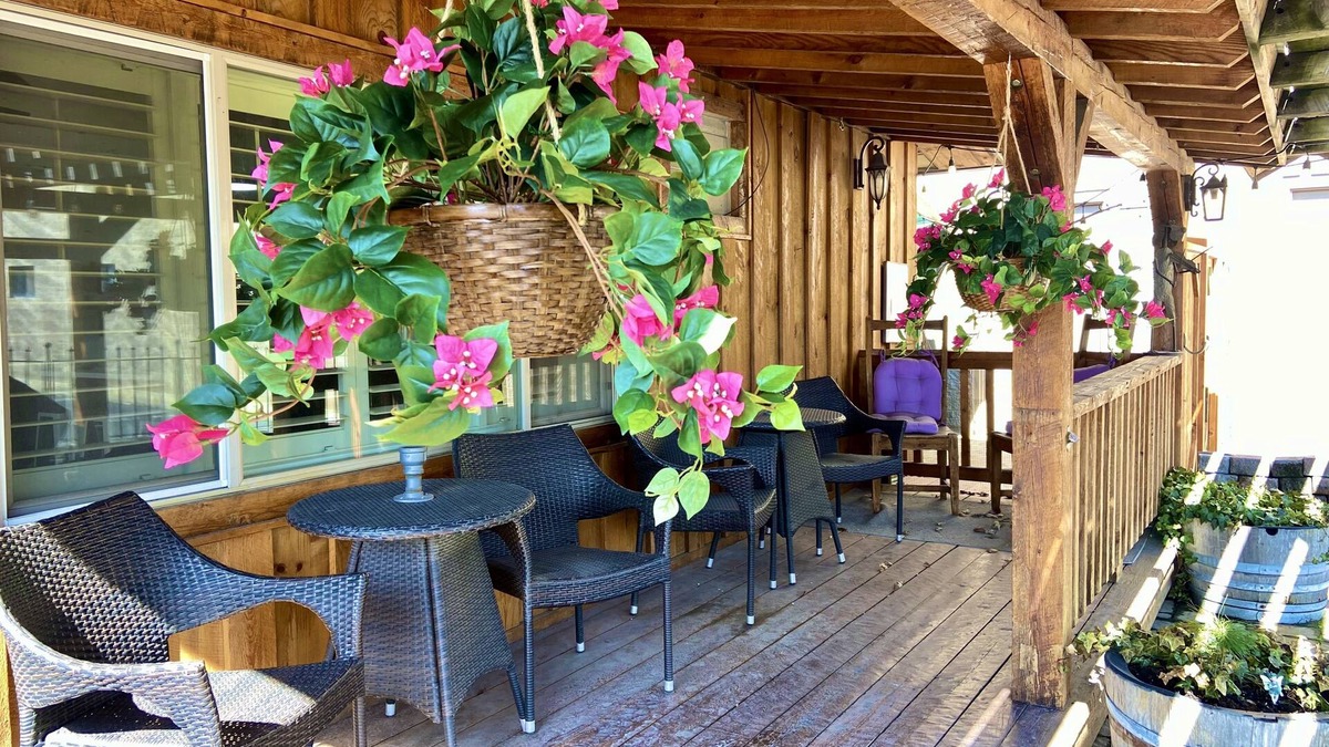 Emmett Hotel | Holiday Motel & RV Park
