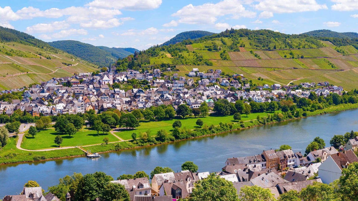 Kovenig Apartment | Holiday on the Moselle with large balcony an river view