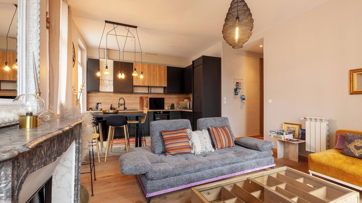 Le Chapitre Apartment | Holiday rental, family flat for 7 people with balcony and Wi-Fi