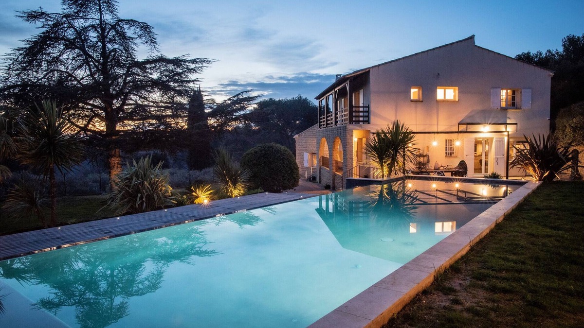 Saint-Chamas Villa | Holiday rental with pool SAINT CHAMAS LS7-440.