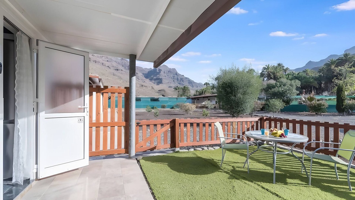 San Bartolome de Tirajana Apartment | Holiday Studio 'Finca Near Maspalomas' with Wi-Fi and Air Conditioning