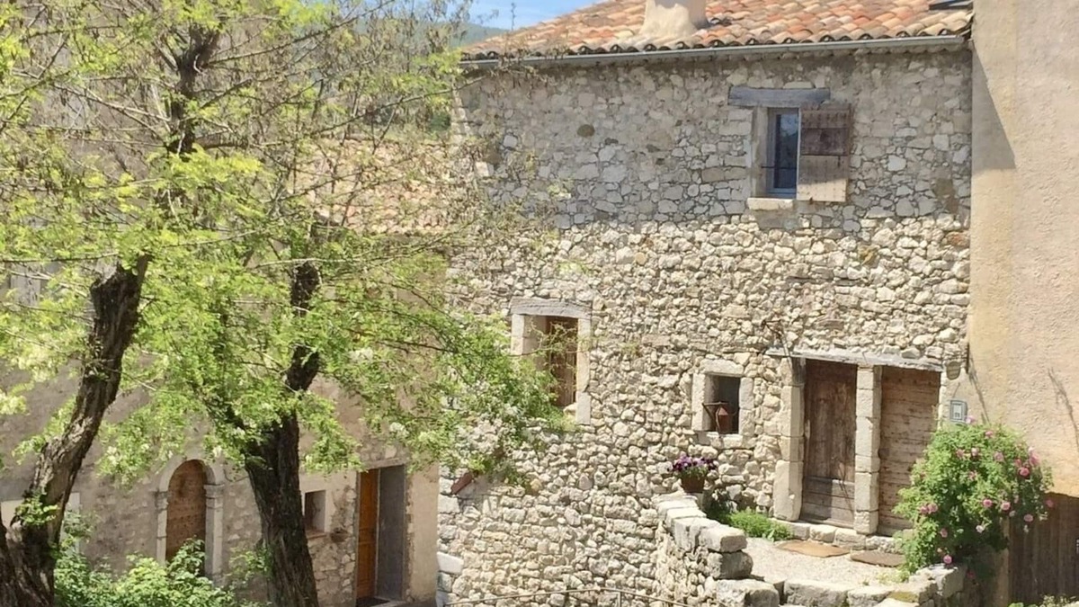 Trigance Apartment | Holiday studio village center Trigance Gorges du Verdon