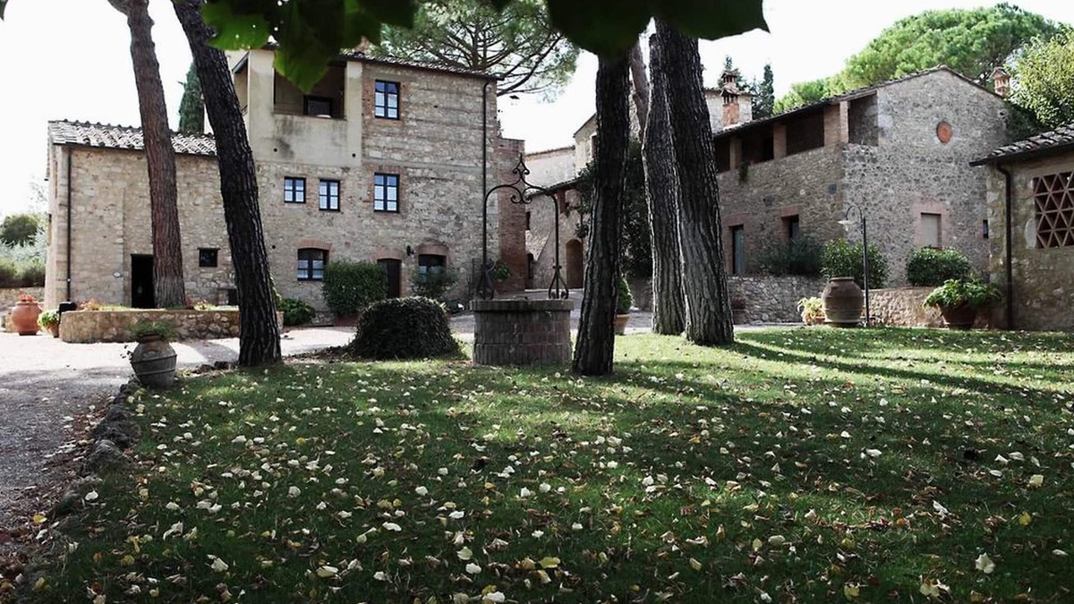 Colle di Val d'Elsa Apartment | Holidays in a former 14th century monastery - Bellavista apartment
