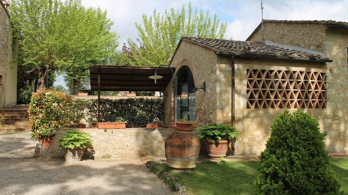 Colle di Val d'Elsa Apartment | Holidays in a former monastery from the 14th century - detached house