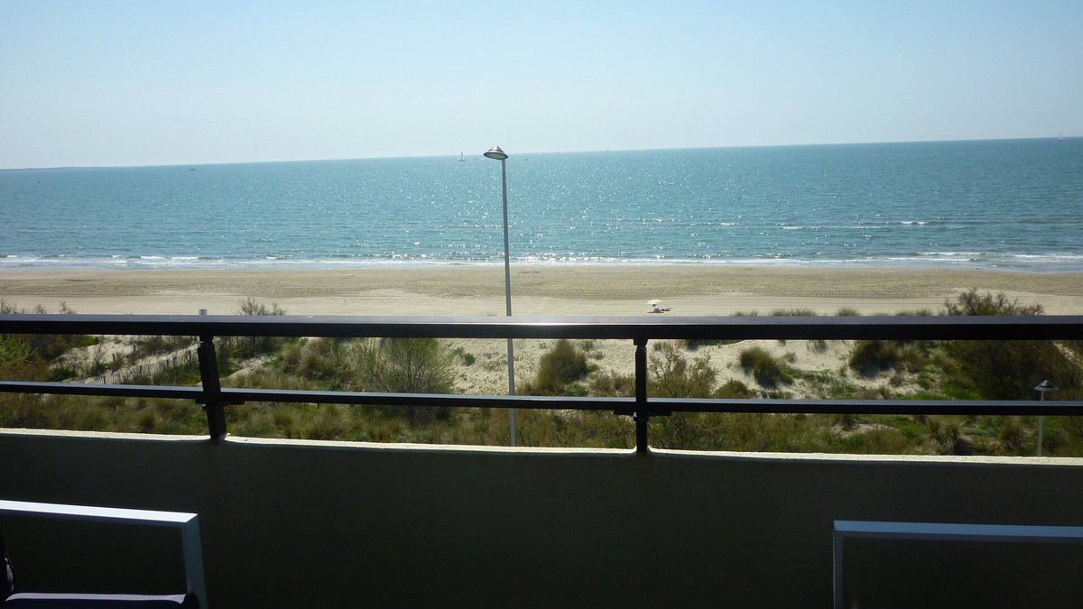 Le Grand Travers Apartment | Holidays in La Grande-Motte in contemporary F3 ranked by the sea!