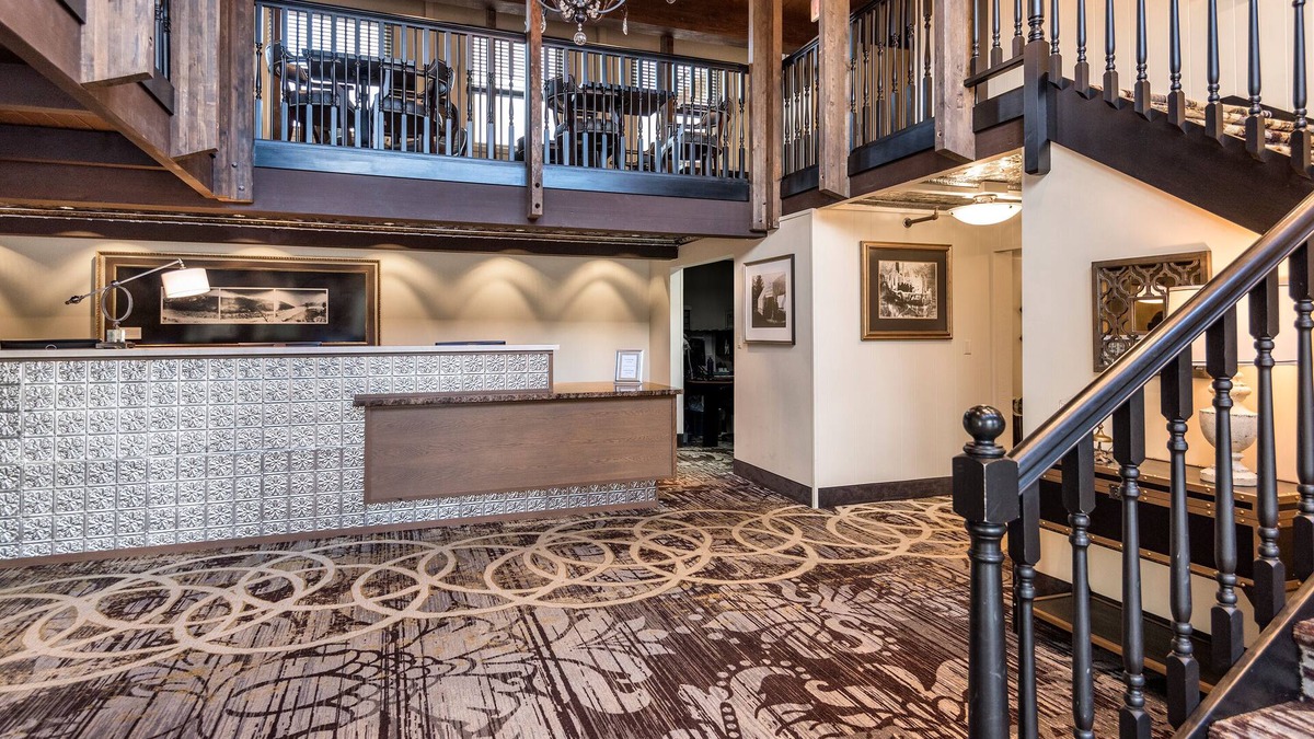 Downtown Skagway Hotel | Holland America Skagway Inn