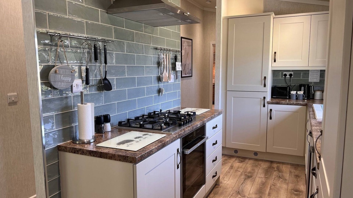 Acomb Cabin | Hollicarrs - Kingfisher Lodge