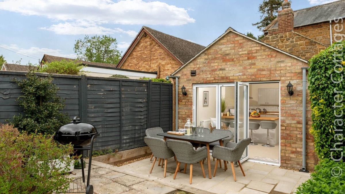 Sibford Gower Cottage | Holly Cottage