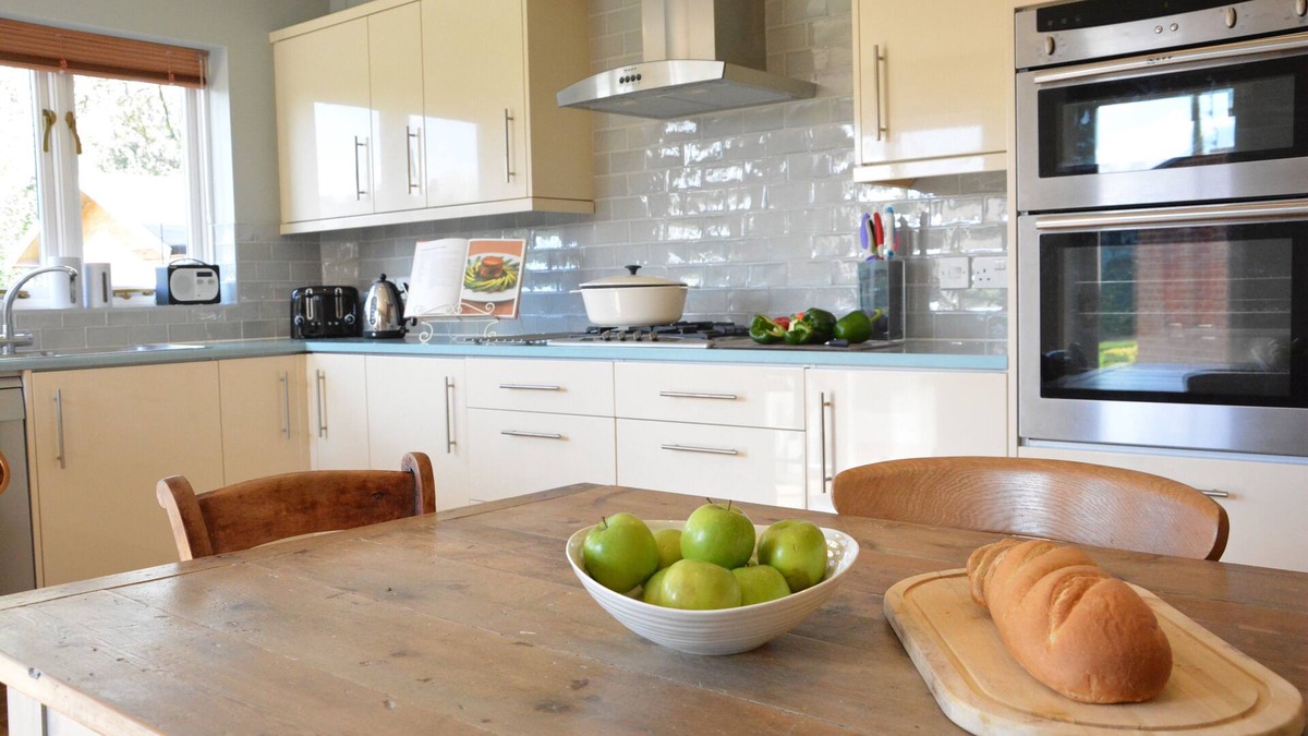 Aldeburgh Cottage | Holly Lodge