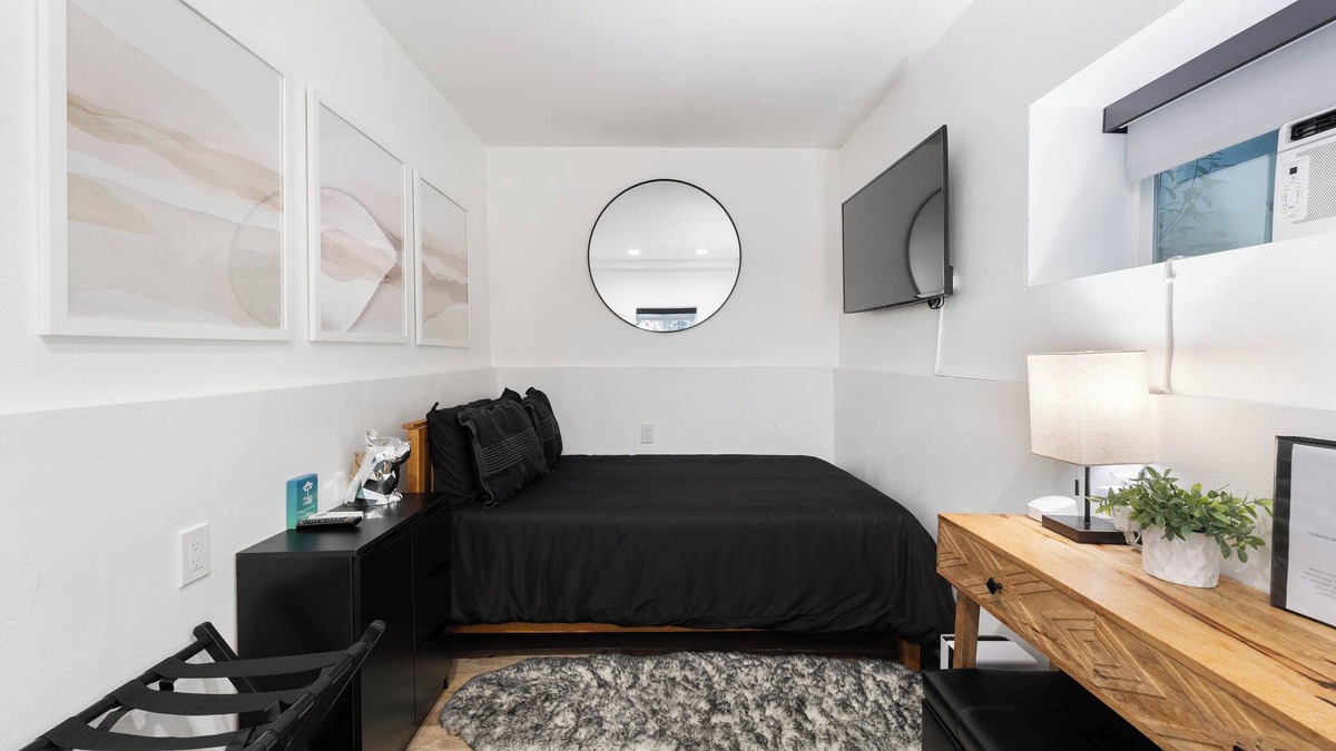 Hollywood Hills Apartment | Hollywood Hills Retreat next to Universal Studios