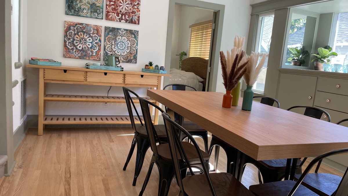 Little Armenia House | Hollywood Oasis