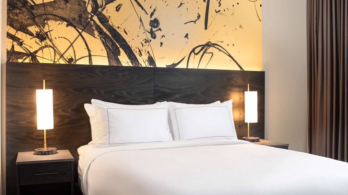 Central Area Hotel | Holman Riverfront Park Hotel Salem, Tapestry by Hilton