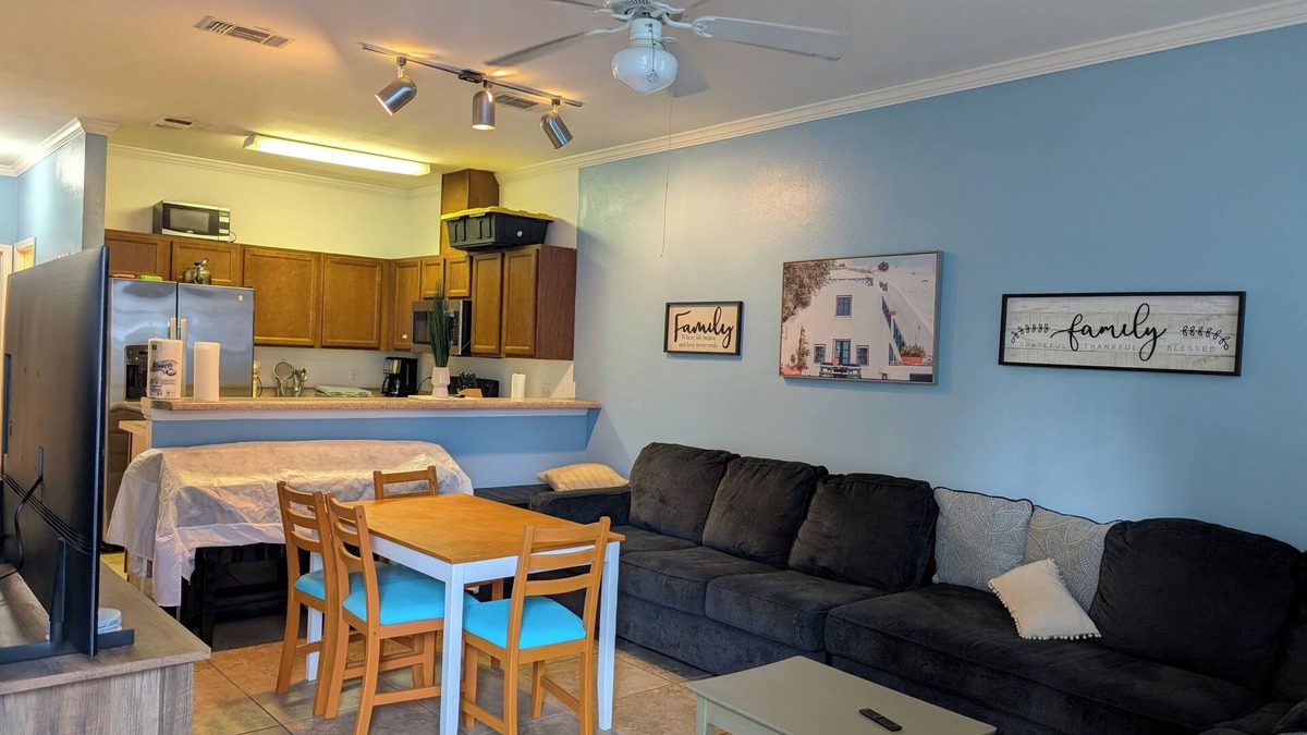 Tallahassee House | Home (3B/3B): Economical Apt, 7 mins to FSU (206)